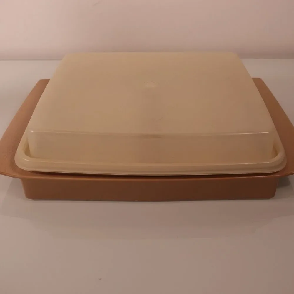 Vintage Tupperware Deviled Egg Keeper Carrier Tray Container Almond 723-2 w/ Lid